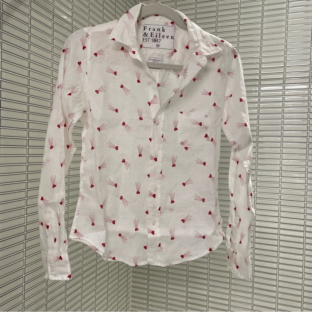 Frank & Eileen white button up with red hearts